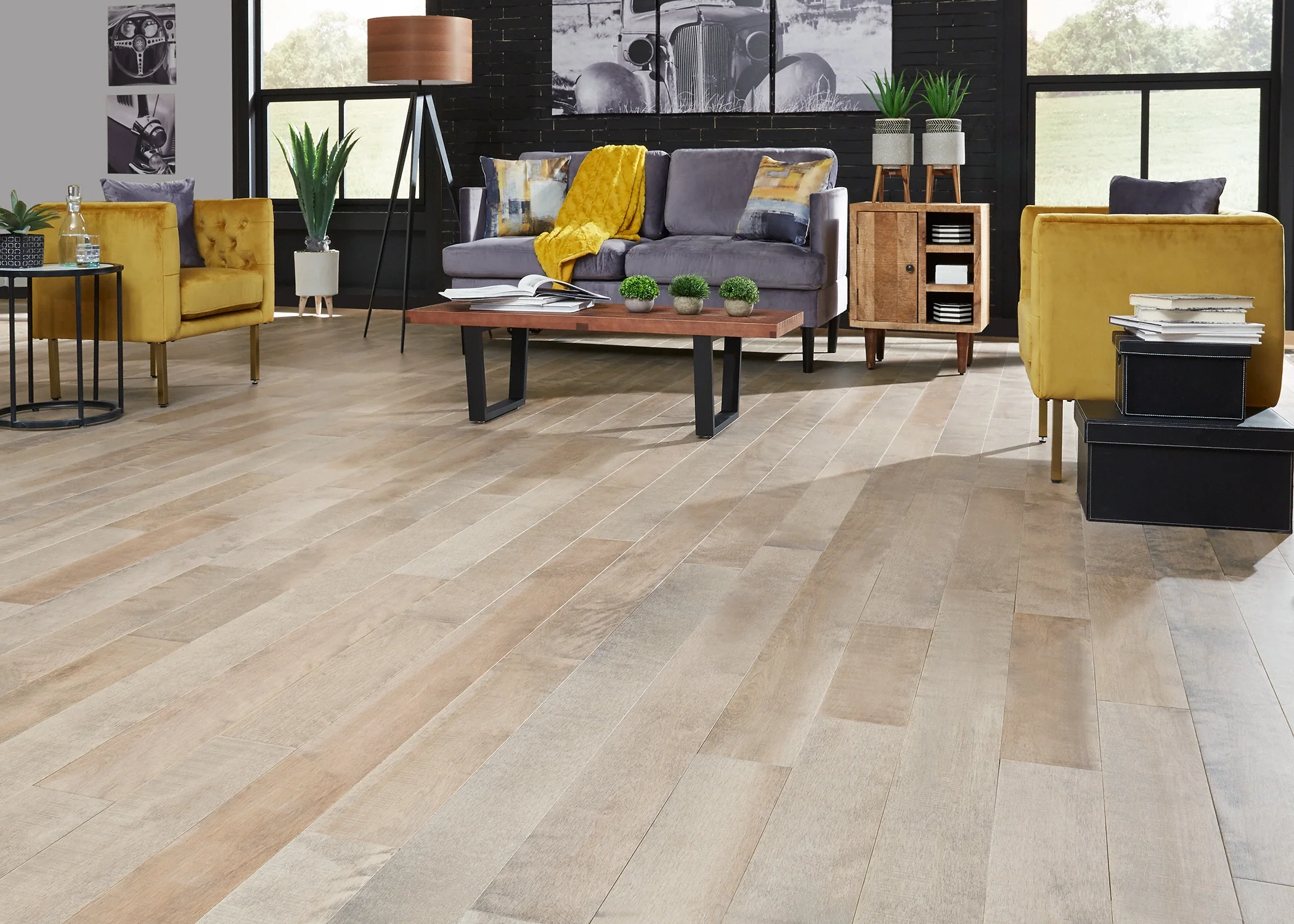 3/4 in. Berkshire Distressed Solid Hardwood Flooring - Sample - Image 2