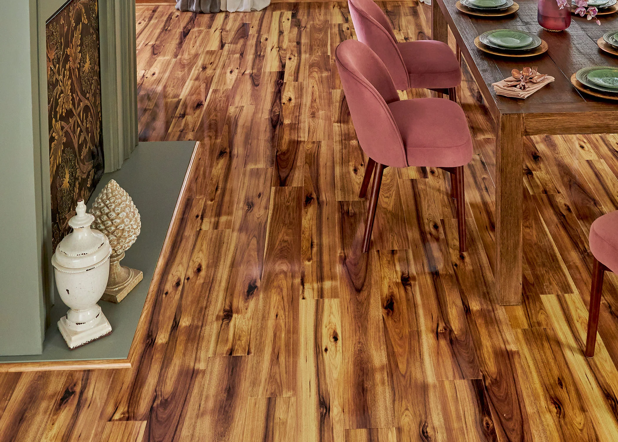 12mm Heard County Hickory High Gloss Laminate Flooring 6.26 in. Wide x 54.45 in. Long - Image 3